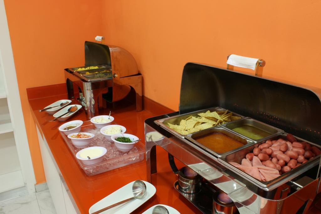 One Ciudad De Mexico Patriotismo Hotel Екстериор снимка