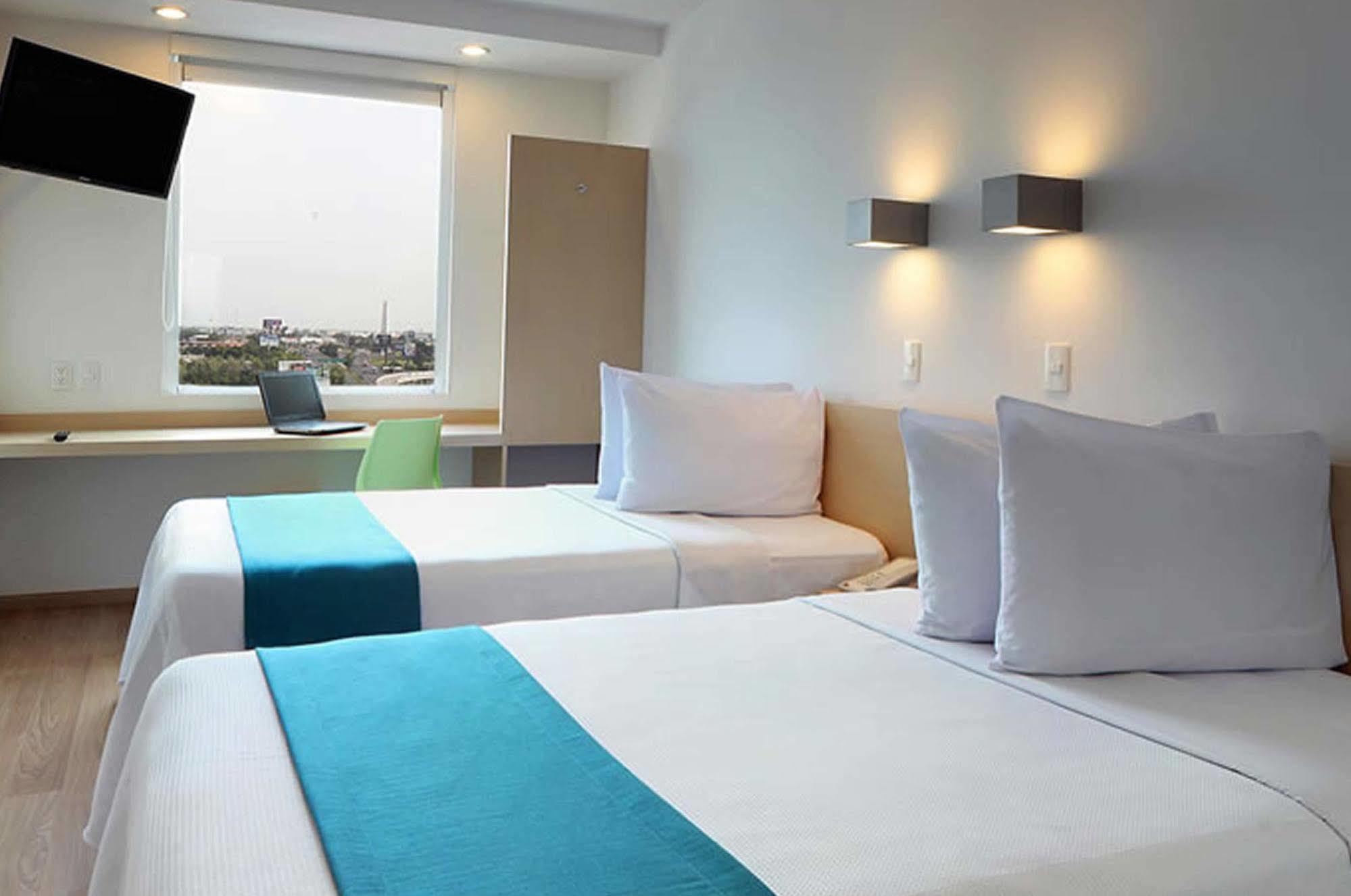 One Ciudad De Mexico Patriotismo Hotel Екстериор снимка